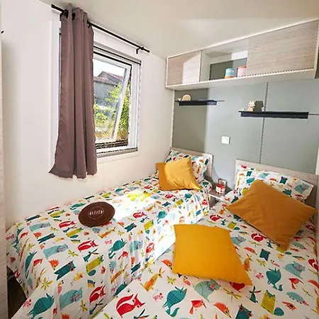 Mobil-home Confortable Avec Terrasse - 5 Pers. - Api-1-52-2146 Anduze