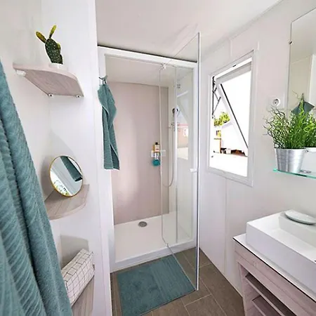 Mobil-home Confortable Avec Terrasse - 5 Pers. - Api-1-52-2146 Campingplatz *